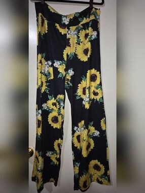 Black Sunflower Print Wide-Leg Pants